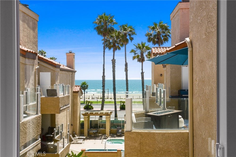 2000 PCH — Unit 308